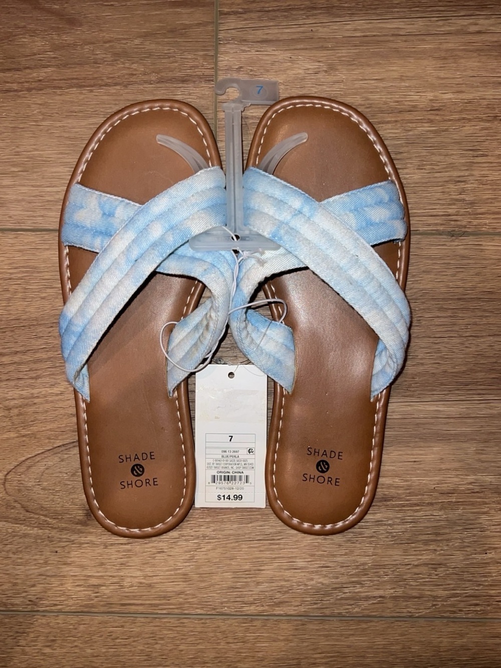 Shade & Shore - Women’s Blue Tie-Dye Crisscross Sandals